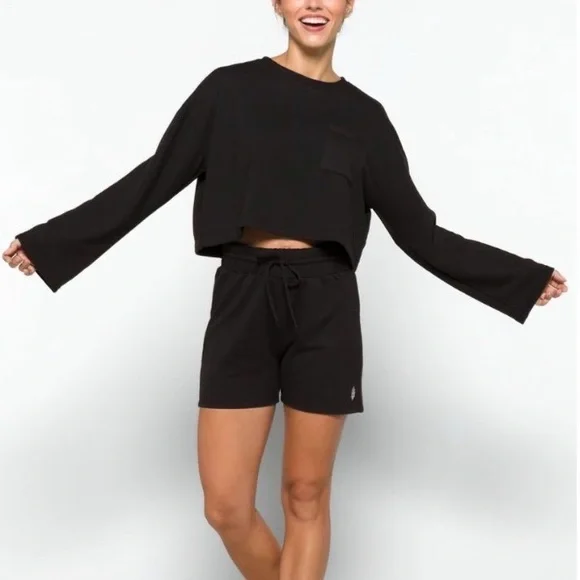 NWT Free People Movement 2pc set in Black Size Medium - Picture 2 of 9